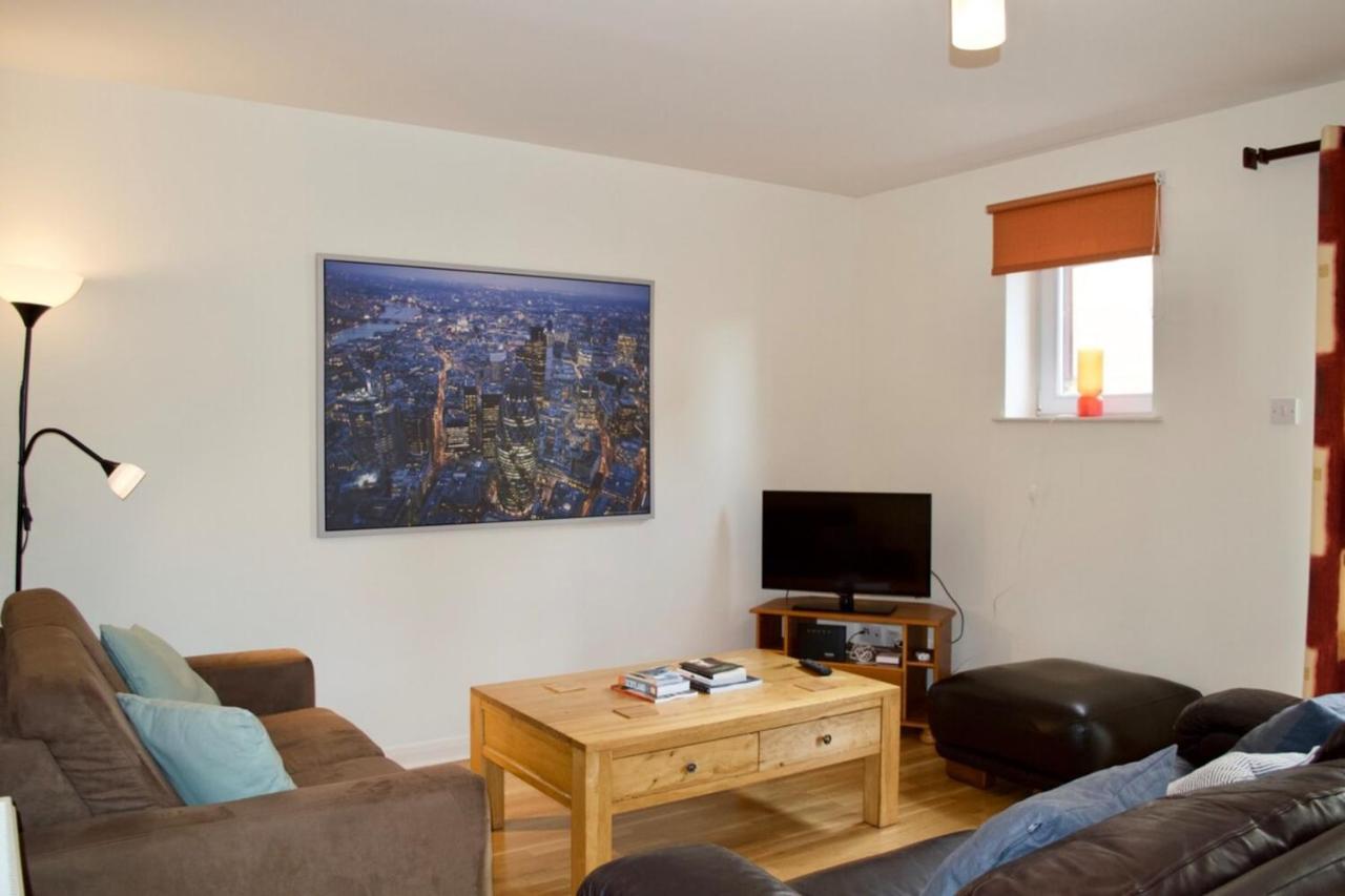 Modern 2 Bedroom City Centre Flat EDI Exterior photo