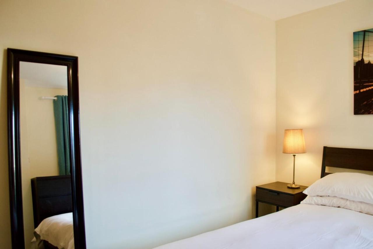 Modern 2 Bedroom City Centre Flat EDI Exterior photo